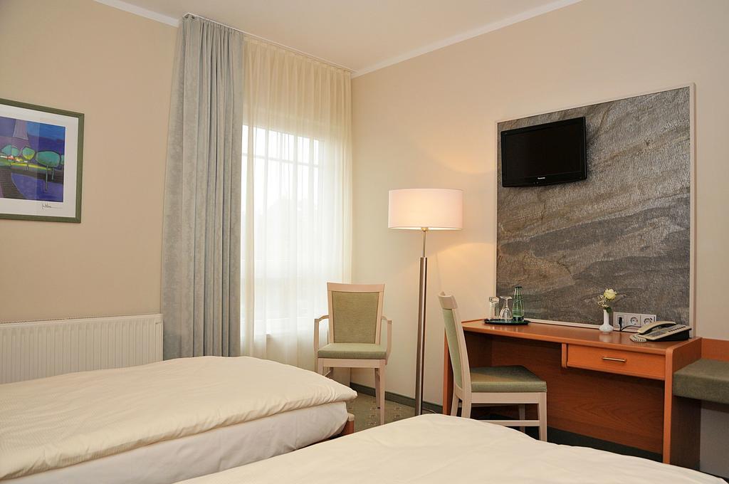 Hotel Friesen Werdau Zewnętrze zdjęcie